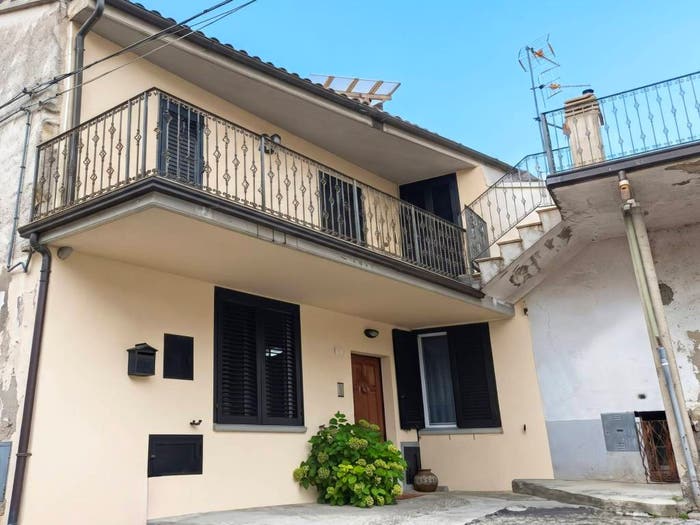 Casa quadrilocale in vendita in Battaglia, Campli