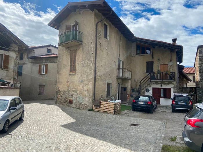 Casa quadrilocale in vendita in Via Giacomo Matteotti, Orsenigo