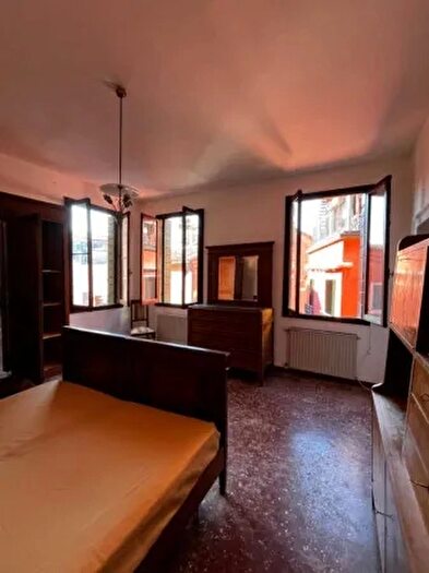 Appartamento con 6 locali in vendita in Salizada San Samuele, Venezia