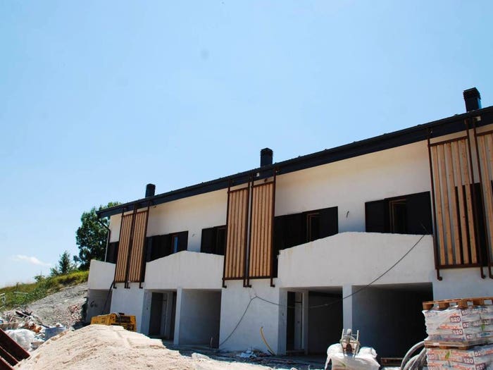 Casa quadrilocale in vendita in Viale Altopiani, Pescocostanzo