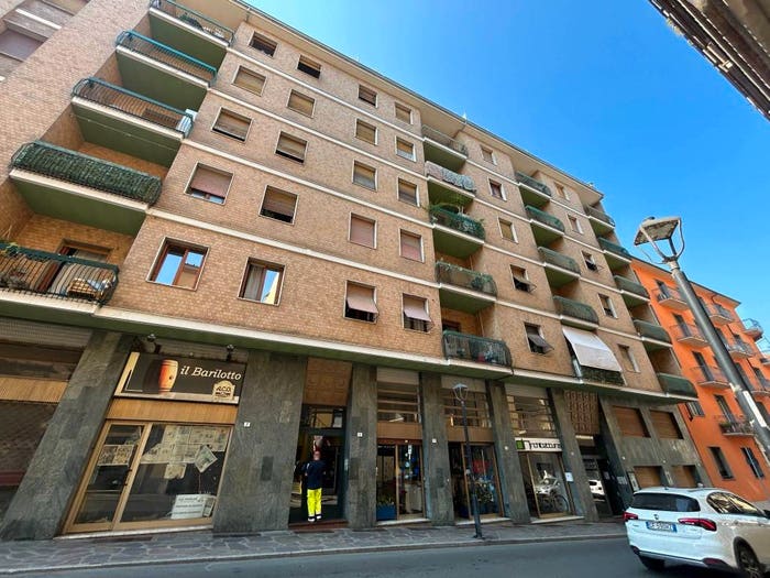 Appartamento quadrilocale in vendita in Via Moriondo, Centro, Acqui Terme