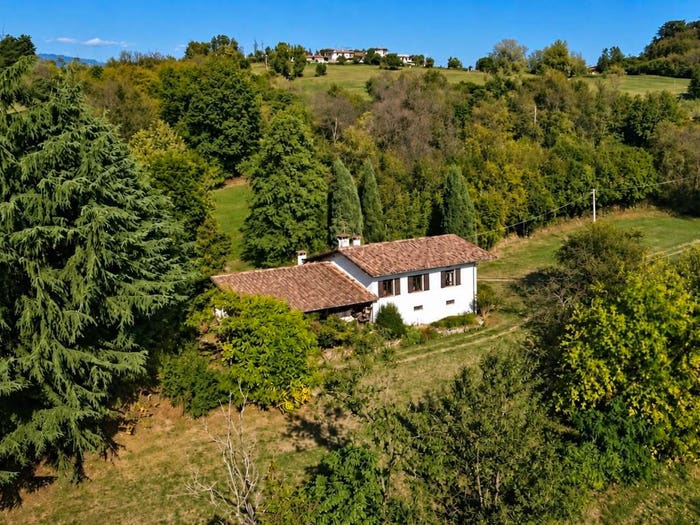 Casa con 6 locali in vendita in Via San Rocco, Zugliano
