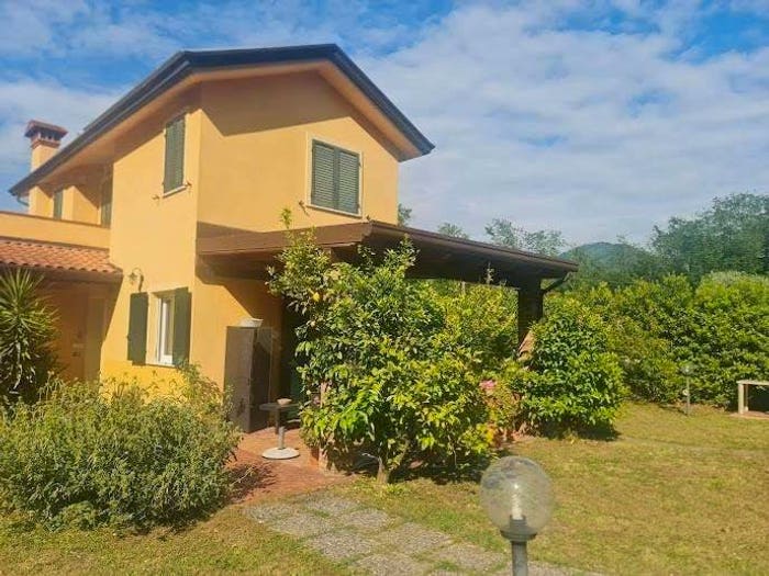 Casa con 6 locali in vendita in via olmarello, Colombiera Molicciara, Castelnuovo Magra