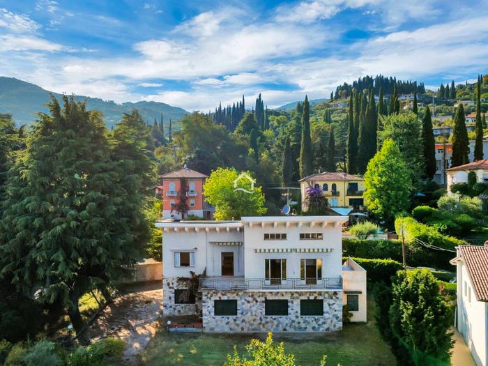 Casa con 6 locali in vendita in Via Privata Marazzi, Centro, Gardone Riviera