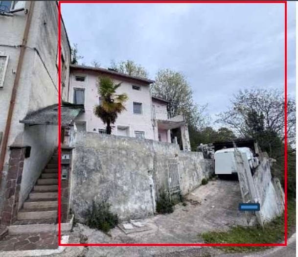 Appartamento con 6 locali in vendita in Strada cavallara, Valdimolino, Montecchio Maggiore