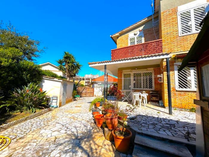 Casa quadrilocale in vendita in Via delle Petunie, Lido di Cincinnato Sirene, Anzio