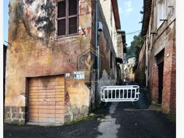 Appartamento con 6 locali in vendita in Via Del Seminario No Number, Centro, Acquapendente