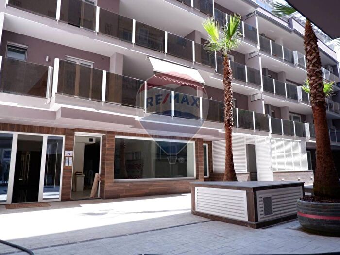 Appartamento quadrilocale in vendita in Corso Trieste, Caserta