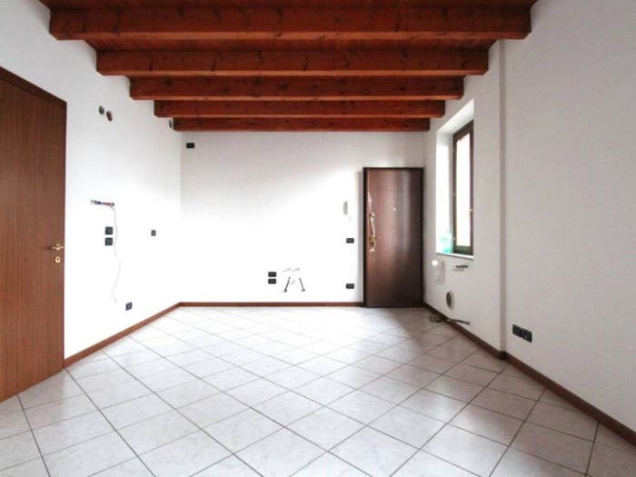 Appartamento trilocale in vendita in Via del Dosso, Centro, Genivolta