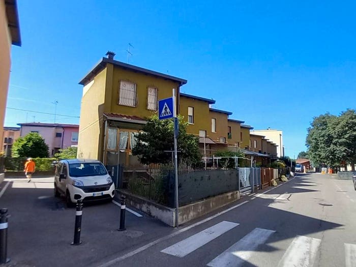 Casa trilocale in vendita in Via Massimo d'Azeglio, Canovine, Bergamo