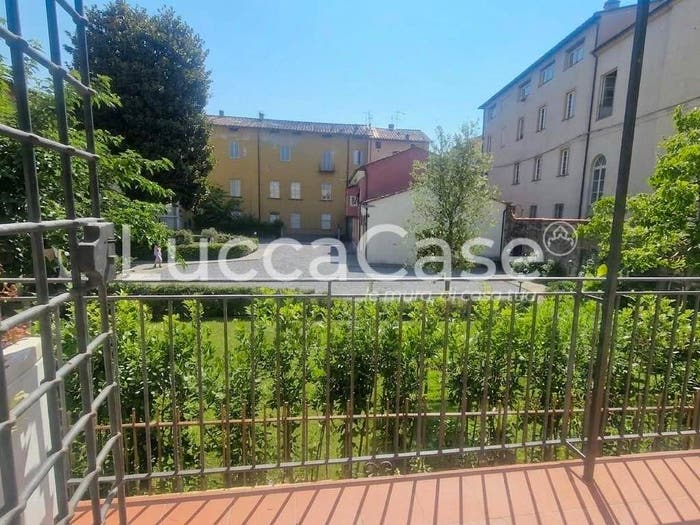 Appartamento trilocale in vendita in Via S Tommaso, Piazza Napoleone San Michele, Lucca