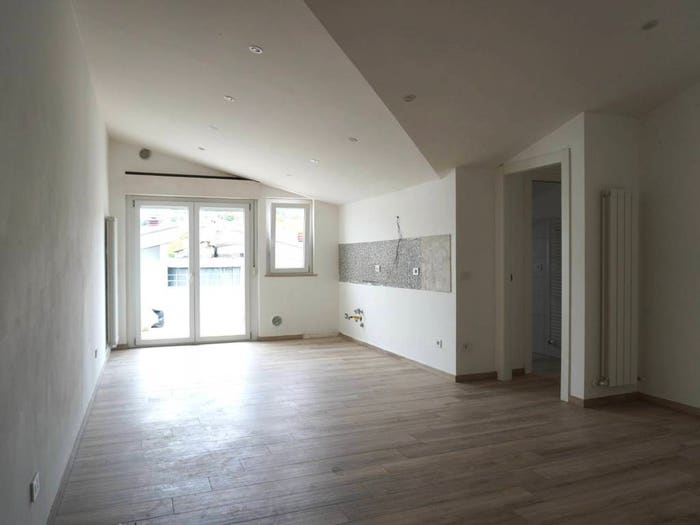 Casa trilocale in vendita in Via Avezzano, Case Frascone, Spoltore