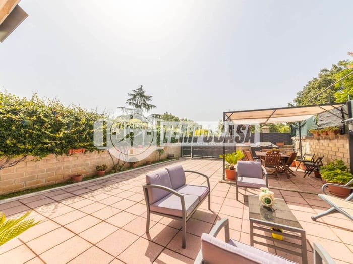 Casa quadrilocale in vendita in Via Onorato Carlandi, Manziana