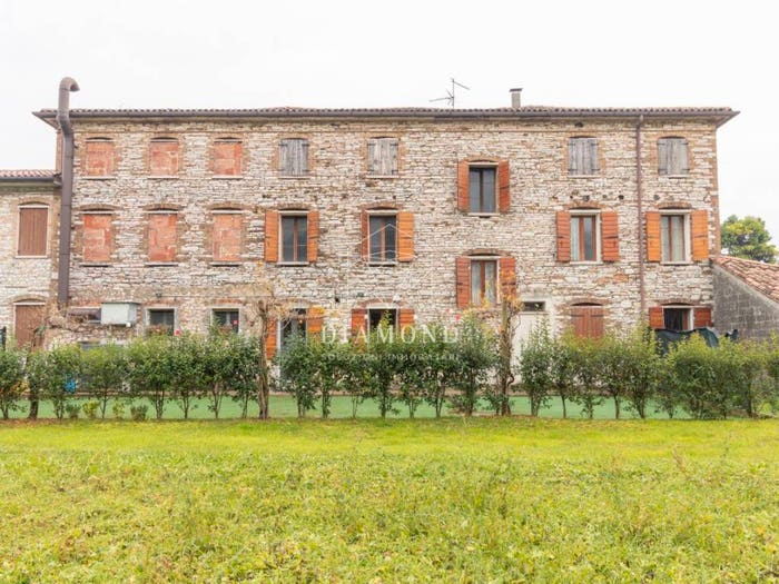 Casa con 6 locali in vendita in Via Molinetto, Centro, Possagno