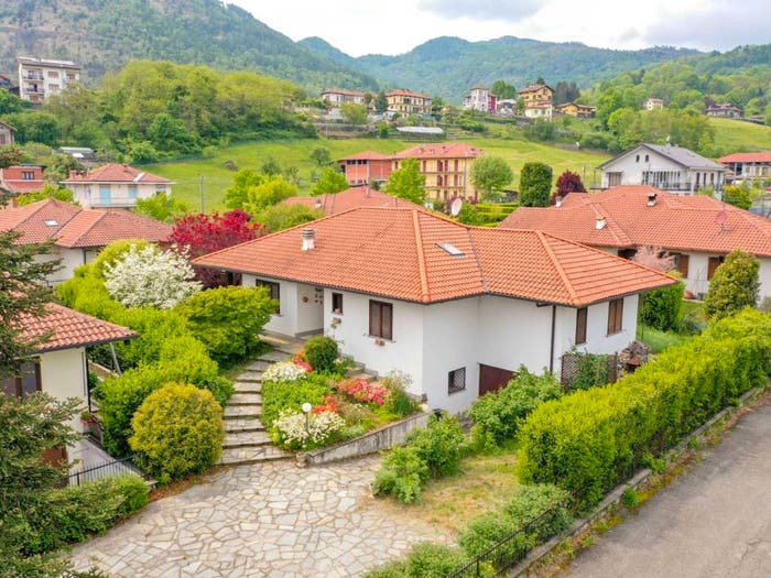 Casa con 5 locali in vendita in Via Loreto, Lanzo Torinese
