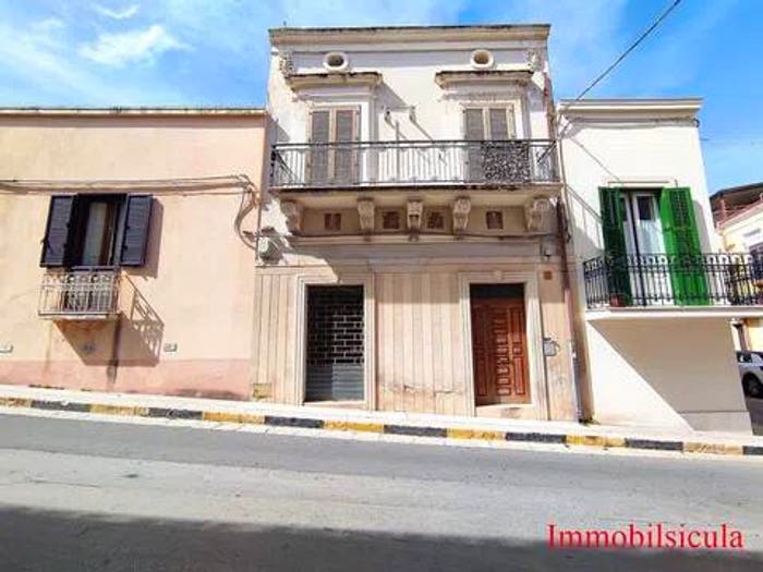 Casa con 5 locali in vendita in Via Roma, Centro, Ispica