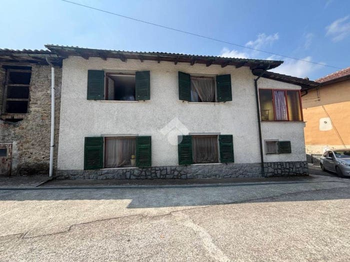 Appartamento con 5 locali in vendita in Vicolo Pratoverde, Vocemola, Arquata Scrivia