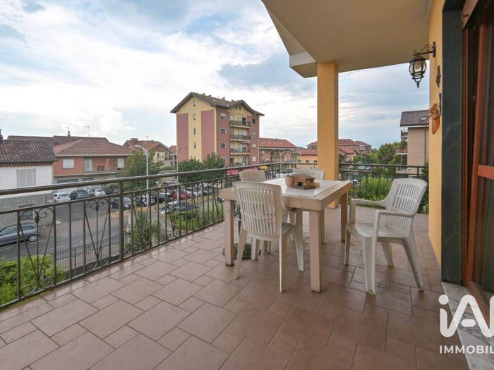 Appartamento con 6 locali in vendita in Via Pinerolo, Piossasco