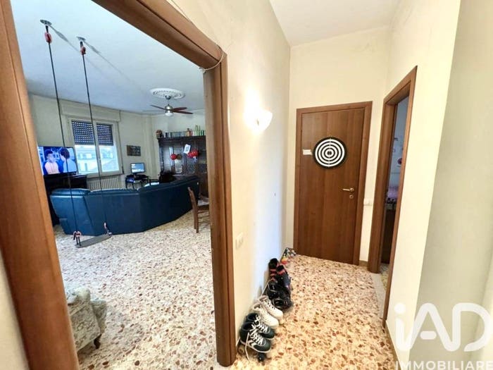 Appartamento con 6 locali in vendita in Via Cesare Battisti, Centro, Mirandola