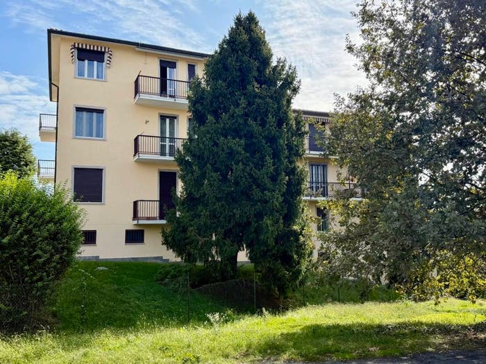 Appartamento trilocale in vendita in Via Fratelli Rosselli, Cesano Maderno