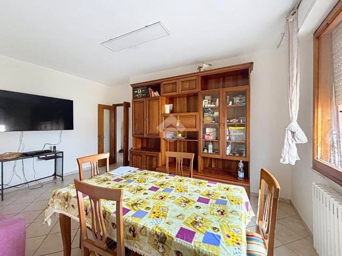 Appartamento quadrilocale in vendita in Via della Costituzione, Fornacette, Calcinaia