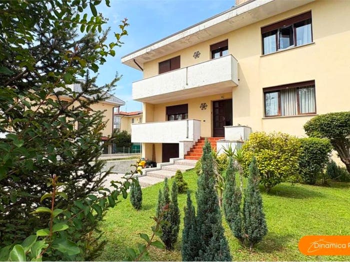 Casa con 5 locali in vendita in VIA PAPA LUCIANI, Centro, Mansuè