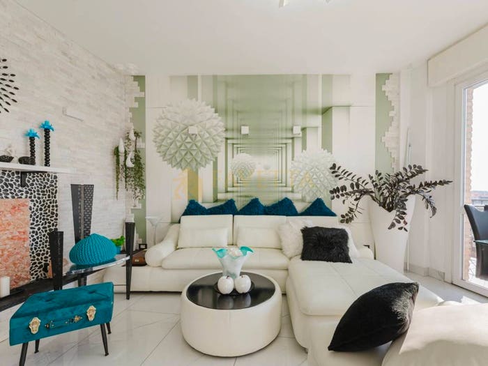 Appartamento quadrilocale in vendita in Viale Orleans, Stazione, Treviso