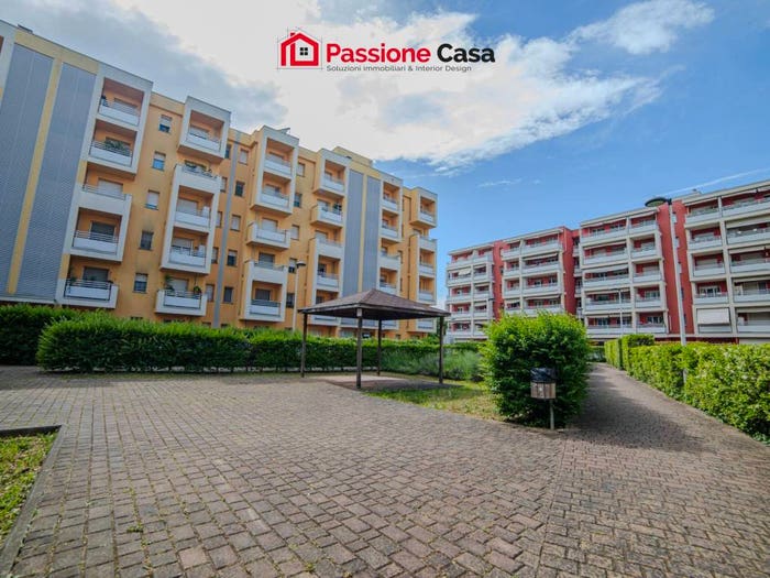 Appartamento quadrilocale in vendita in Manara Cavagnari, Parma