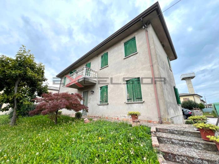Casa con 5 locali in vendita in Via G Matteotti n bis Cavarzere VE, Cavarzere