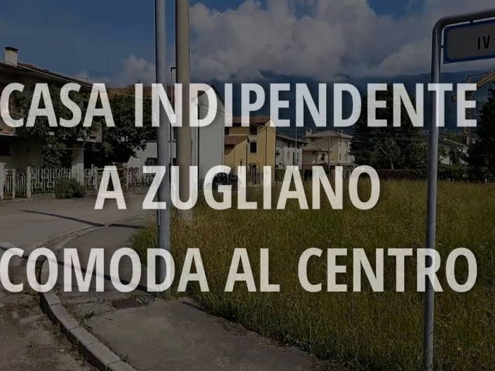 Casa con 5 locali in vendita in Via Molini, Centro, Zugliano