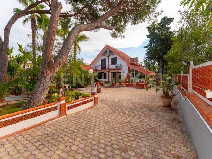 Casa con 6 locali in vendita in Via Spinelli, Centro, Augusta