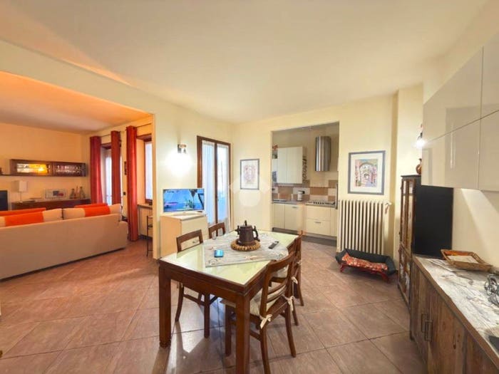 Appartamento quadrilocale in vendita in Via umberto i, Centro, Giaveno
