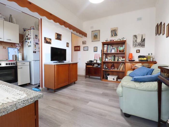 Appartamento trilocale in vendita in Via dei Gladioli, Villaggio Giornalisti Poggio, Anzio