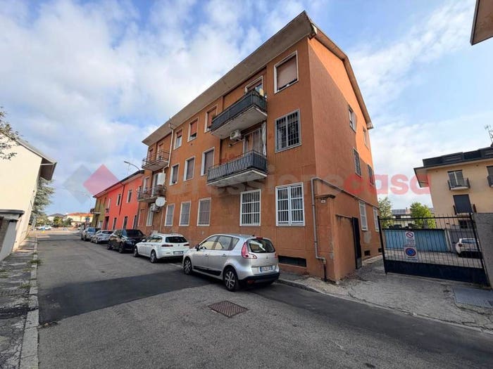 Appartamento bilocale in vendita in VIA MONSIGNOR POGLIANI, Centro, Parabiago