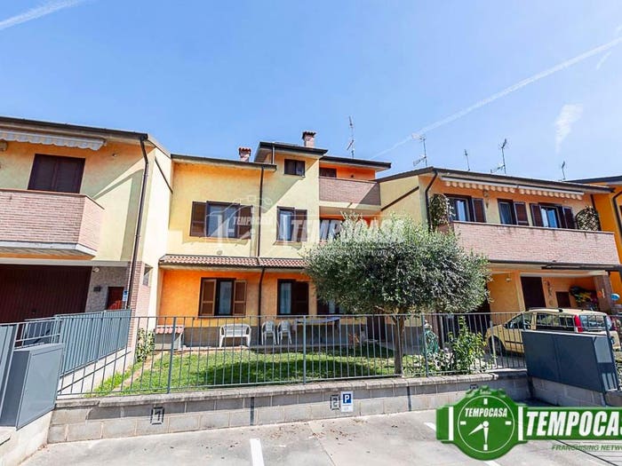 Appartamento trilocale in vendita in Via Egidio d'Adda, Centro, Casalpusterlengo