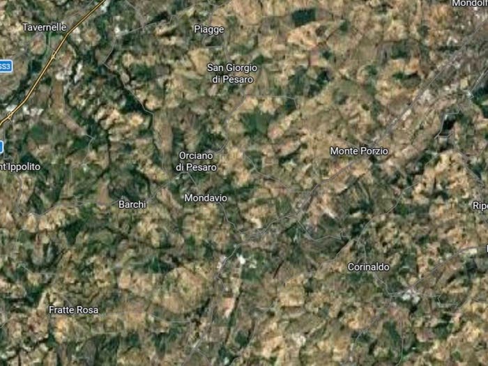 Appartamento con 6 locali in vendita in Via Cavallara, Mondavio