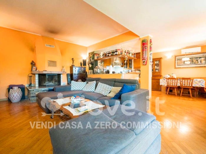 Casa con 5 locali in vendita in Strada Gavaudan, Vallebona