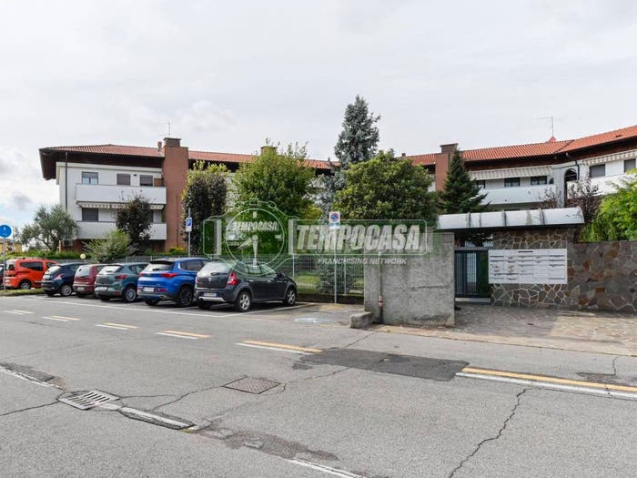 Appartamento trilocale in vendita in Via Carlo Goldoni, Centro, Verdellino