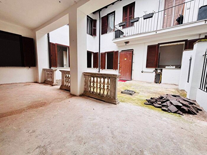 Appartamento bilocale in vendita in Via Isella, Città Bassa Laghi, Lodi