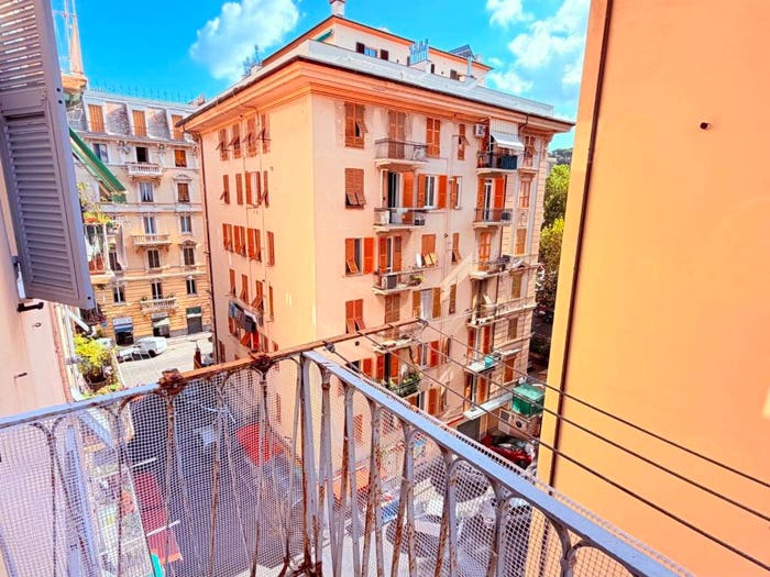 Appartamento quadrilocale in vendita in Corso Torino, Foce, Genova
