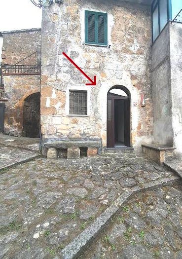 Appartamento trilocale in vendita in Onano