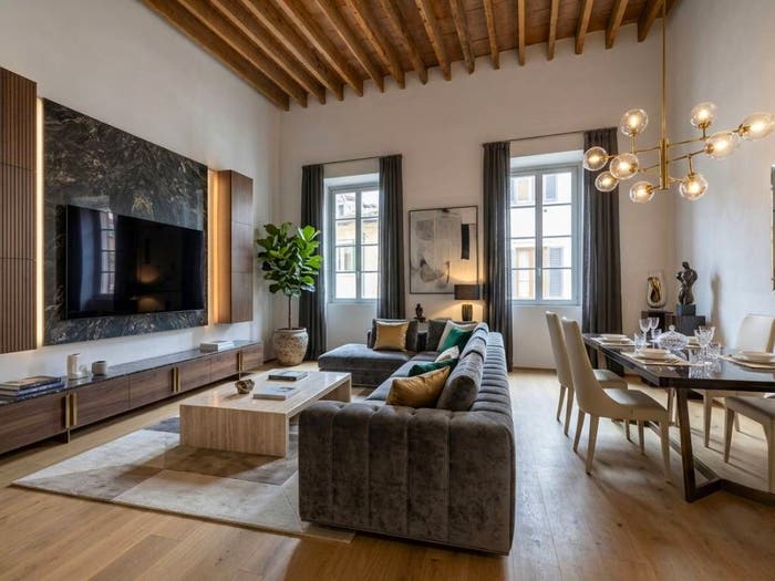 Appartamento trilocale in vendita in Via di San Niccolò, San Niccolò, Firenze