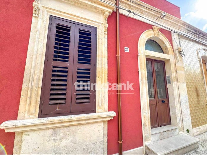 Casa con 6 locali in vendita in Via Garibaldi, Canicattini Bagni