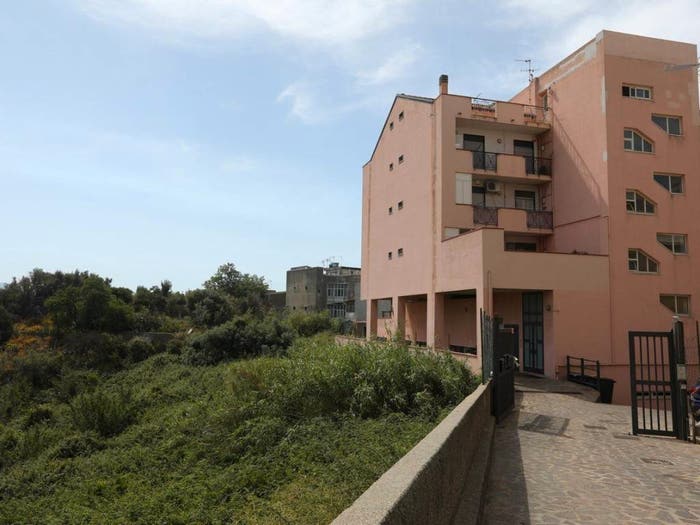 Casa bilocale in vendita in Via Antonio De Gregorio, Gazzi, Messina