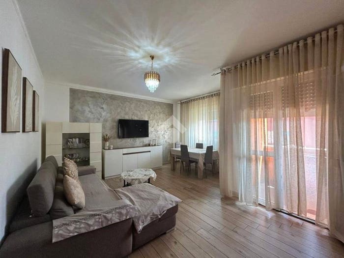Appartamento quadrilocale in vendita in Via Serra di Porto, Centro, Pavullo nel Frignano