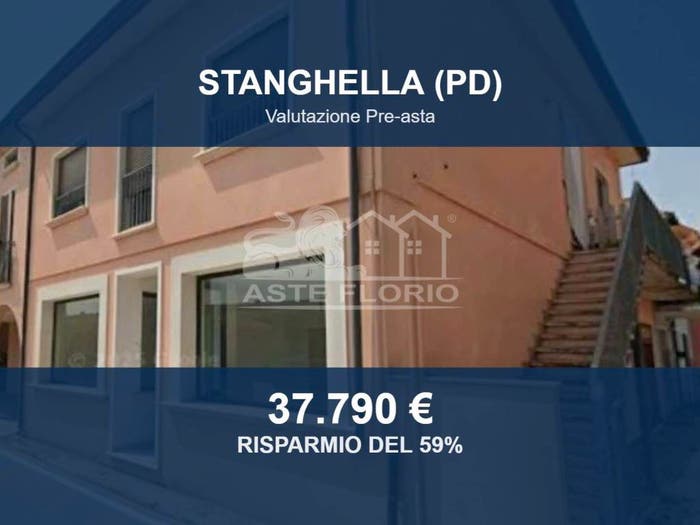 Appartamento con 5 locali in vendita in Via Roma, Stanghella