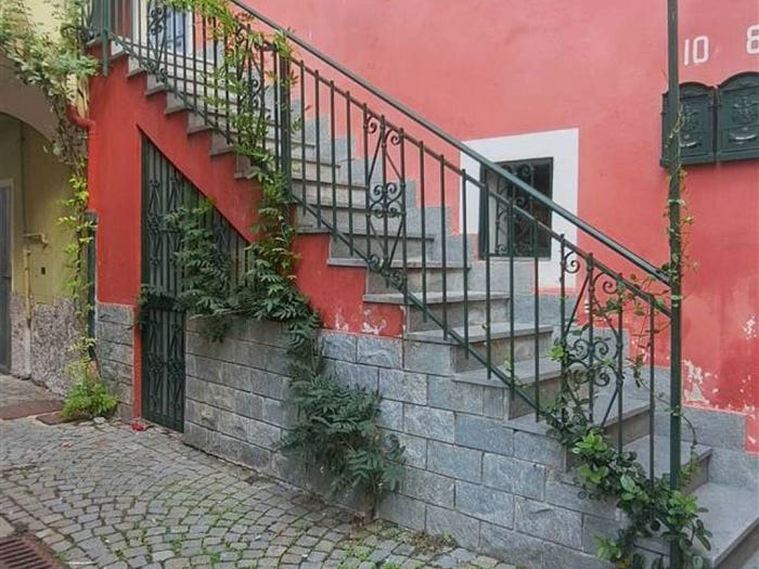 Appartamento con 6 locali in vendita in Ponti