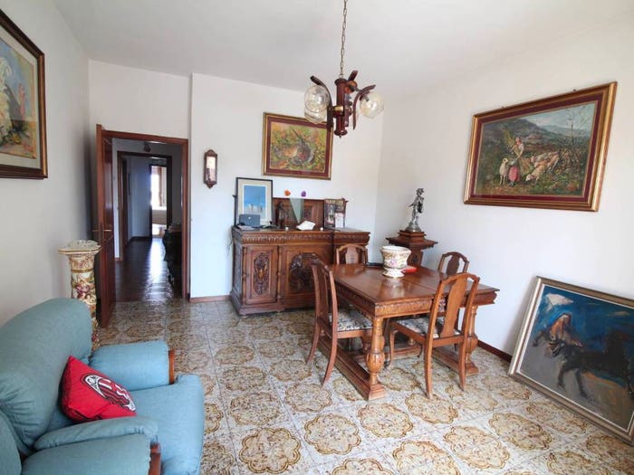 Appartamento trilocale in vendita in Via Augusto Bini, Centro, Montespertoli
