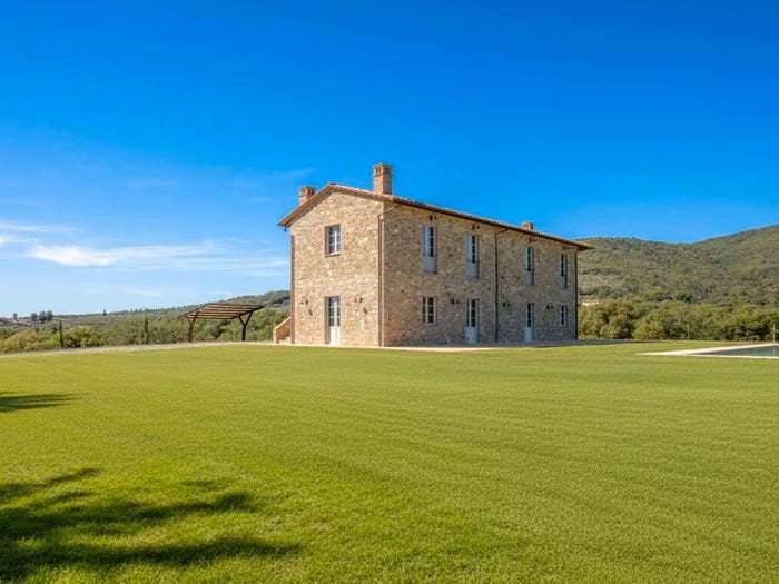 Casa con 6 locali in vendita in Piazza della Vittoria, Centro, Panicale