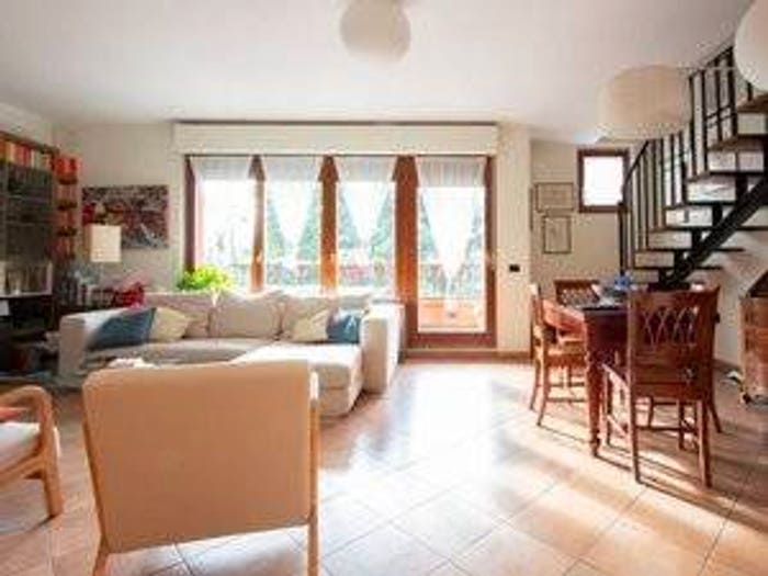 Appartamento con 5 locali in vendita in Via Tevere, Centro, Lainate